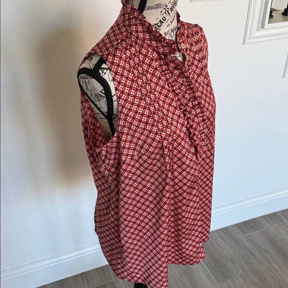 New York & Company Reddish Orange Patterned Sleeveless Ruffle Top